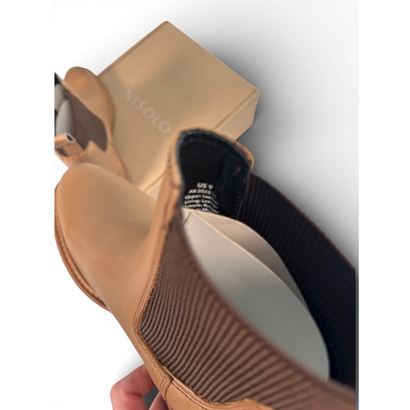 NEW SIZE 9 Nisolo All Weather Chelsea Boots Tan Leather Side Zip Women Size 9 - Picture 10 of 11
